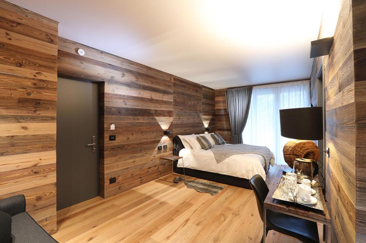 Chalet Blanc Cervinia Bed & Breakfast Бройл-Червиня Екстериор снимка