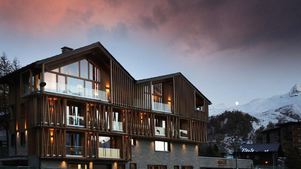 Chalet Blanc Cervinia Bed & Breakfast Бройл-Червиня Екстериор снимка
