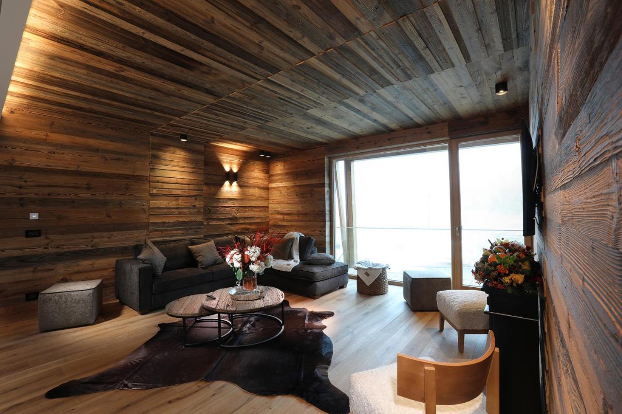 Chalet Blanc Cervinia Bed & Breakfast Бройл-Червиня Екстериор снимка