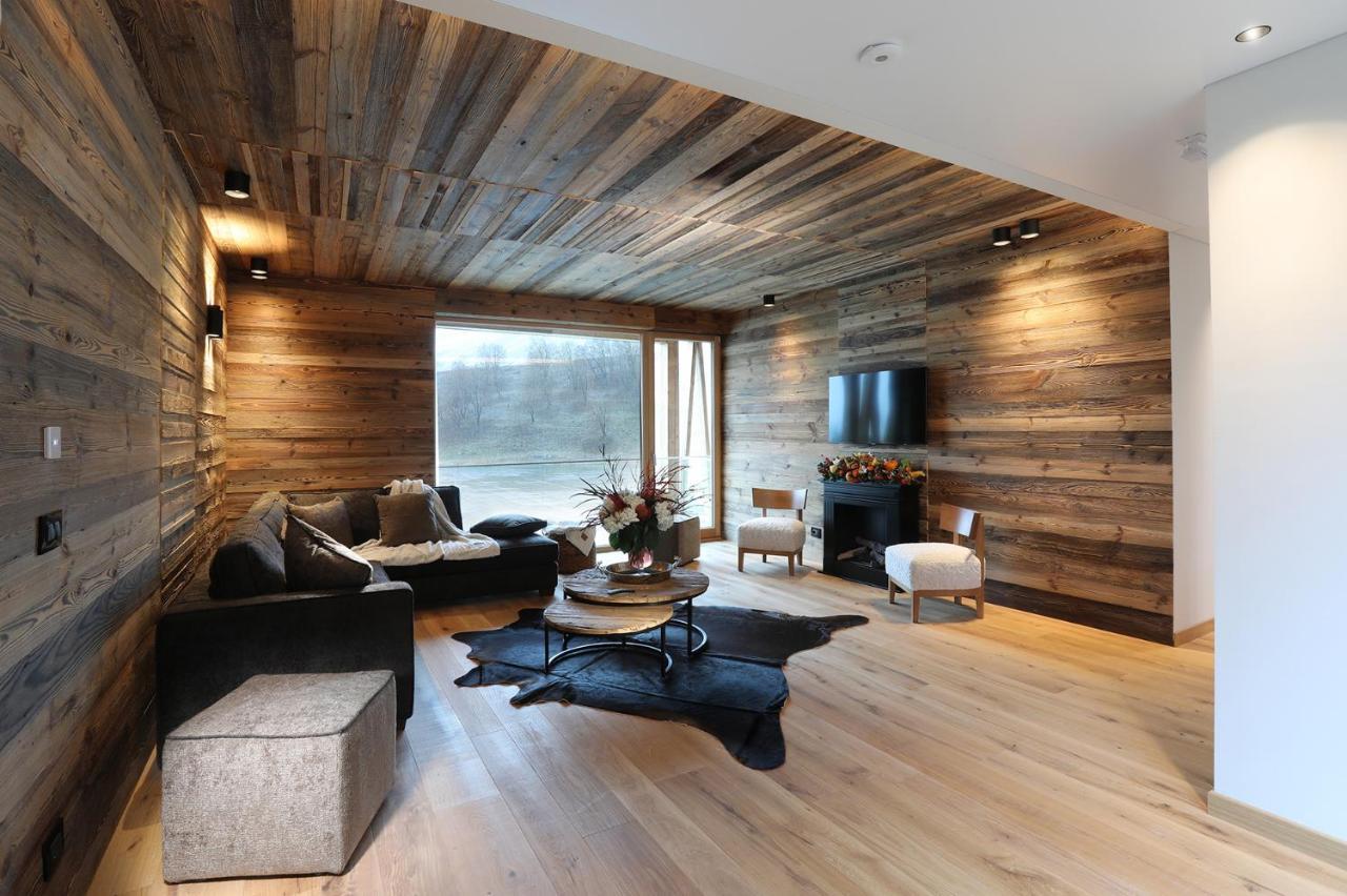 Chalet Blanc Cervinia Bed & Breakfast Бройл-Червиня Екстериор снимка