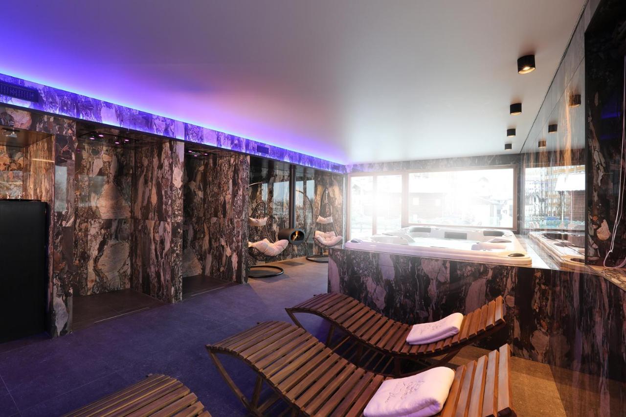 Chalet Blanc Cervinia Bed & Breakfast Бройл-Червиня Екстериор снимка